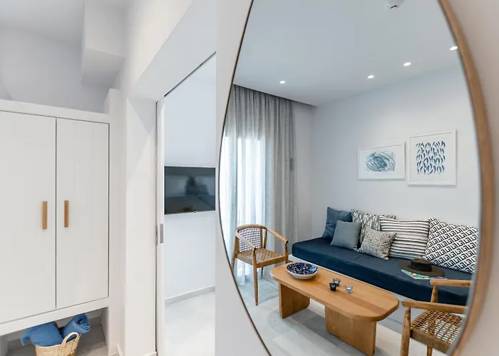 Апартаменты Blueart Naxos City